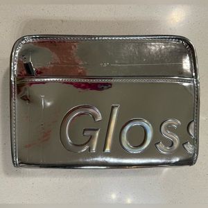 GLOSSIER chrome beauty bag 🤍